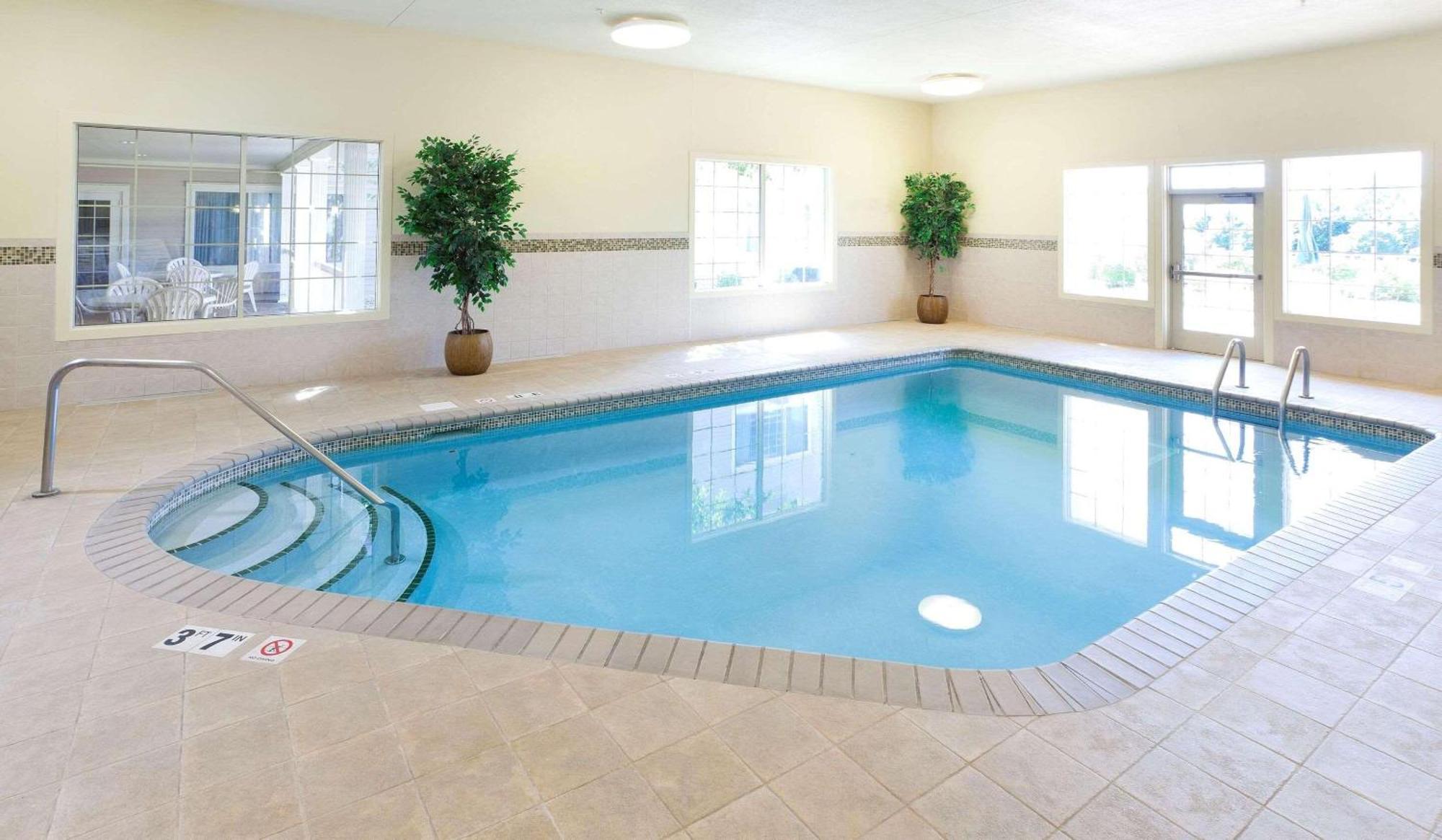 Country Inn & Suites By Radisson, Chanhassen, Mn Luaran gambar